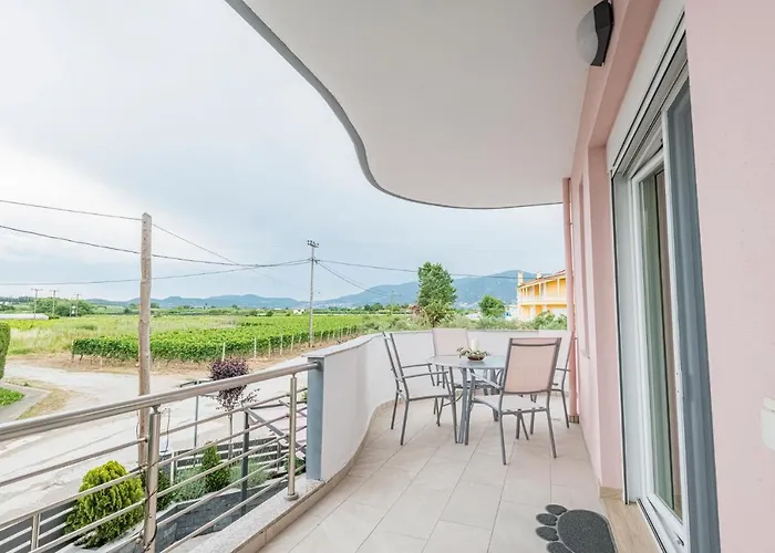 Design Efharis Néa Péramos