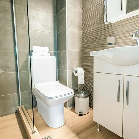 Apartament Design Efharis Néa Péramos